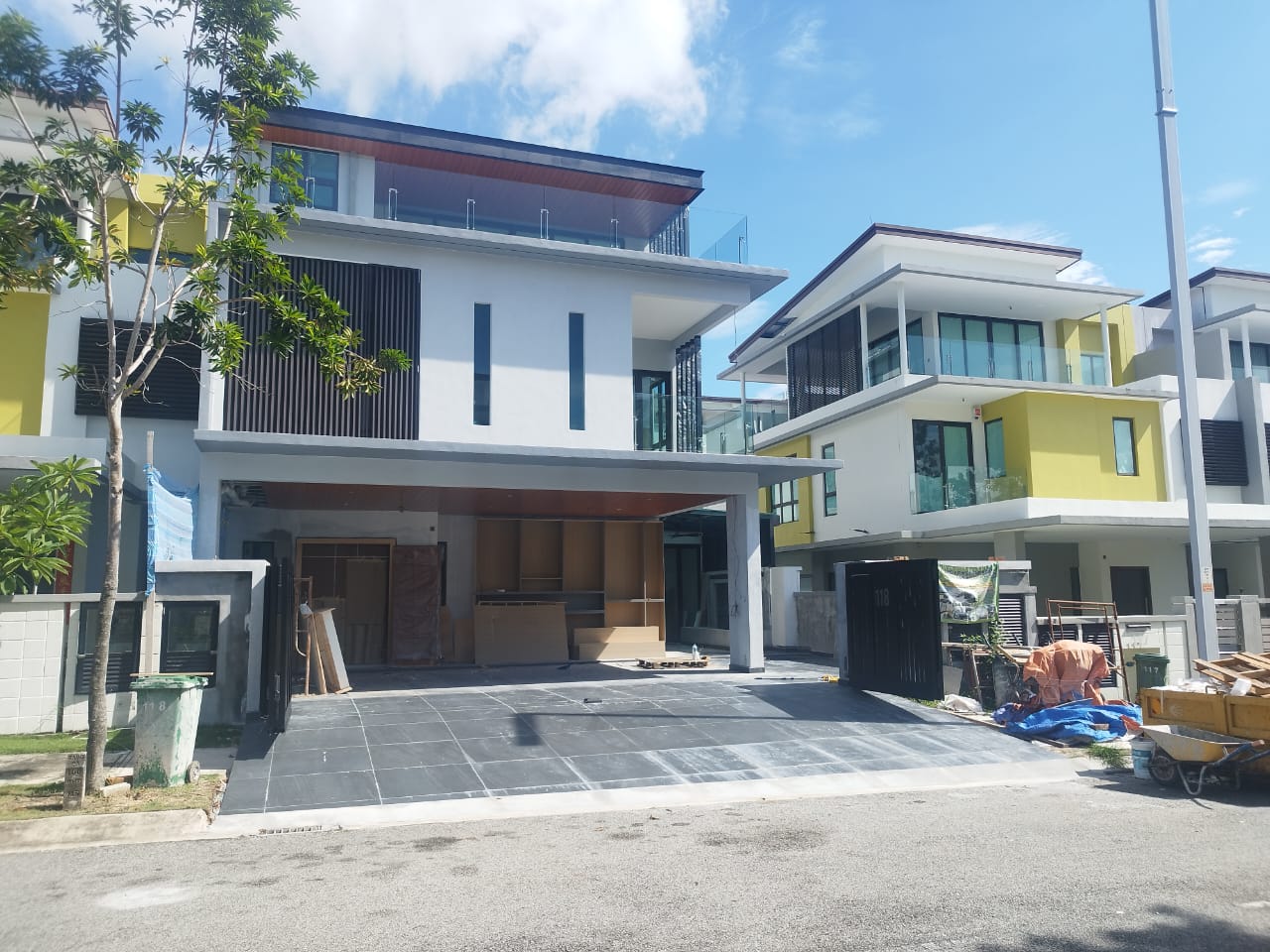 Semi-D renovation & carpentry